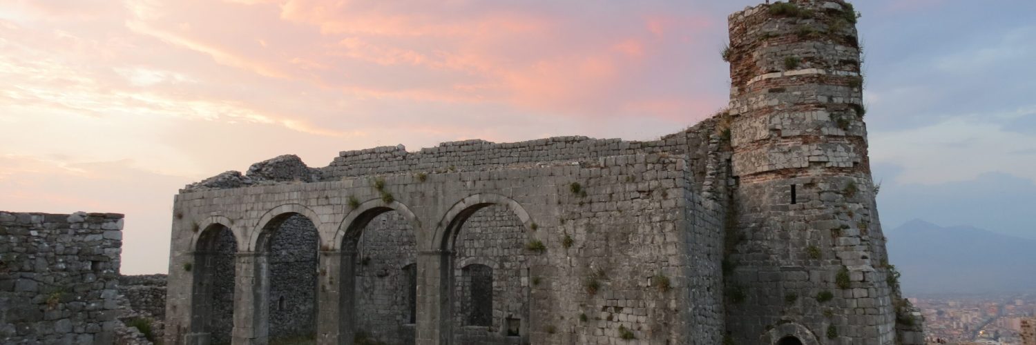 Rozafa_Castle_in_July_2013_5